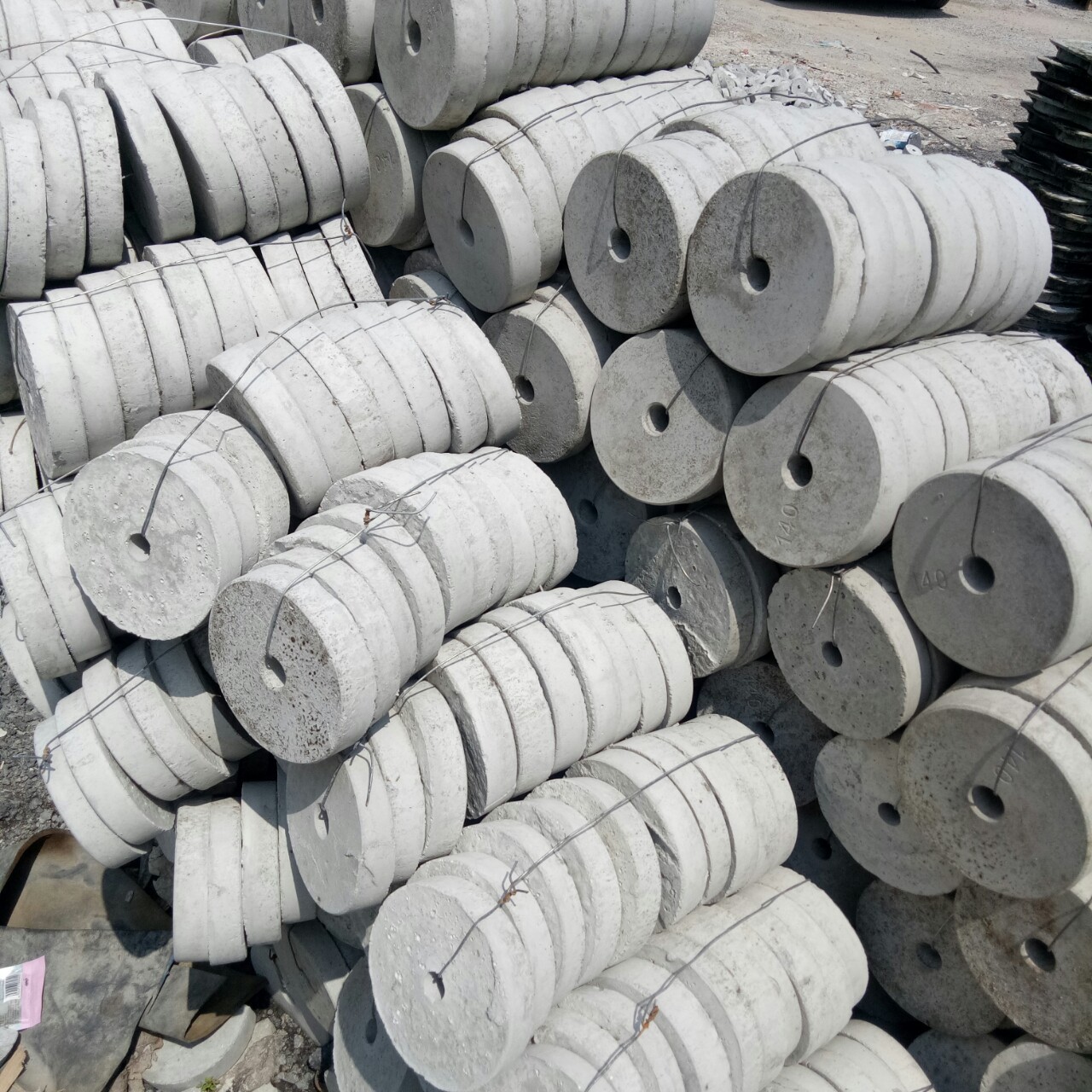 厂家直销 桥梁垫块 150桥梁垫块 圆垫块 水泥垫块 垫块 圆垫块批