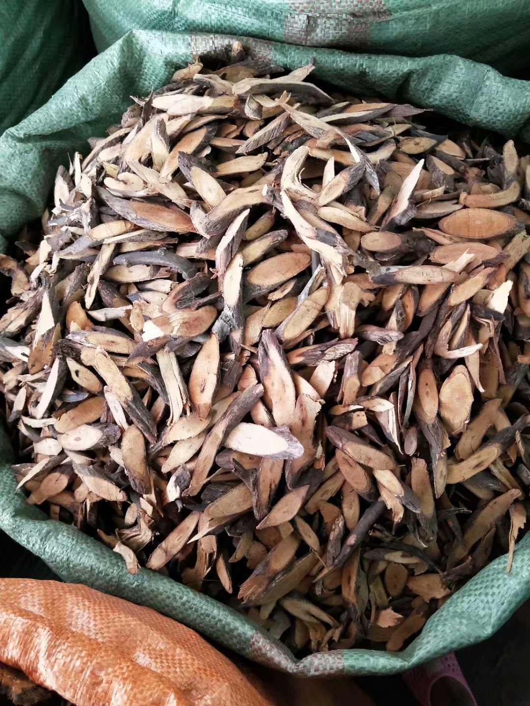 小叶铁包金2