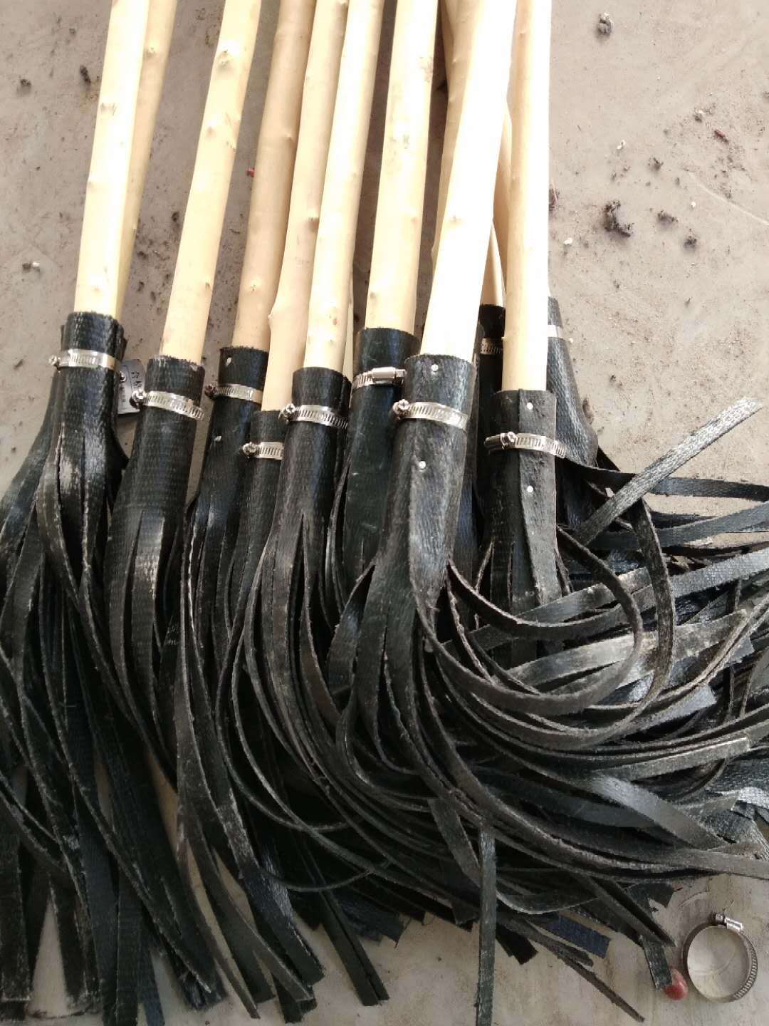 厂家供应白蜡杆二号工具 二号扑火工具 灭火拖把厂家批发定做