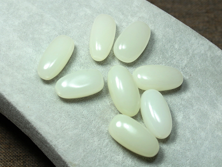 天然阿富汗玉随型原石挂件 和田白玉籽料原石 石英岩玉石吊坠