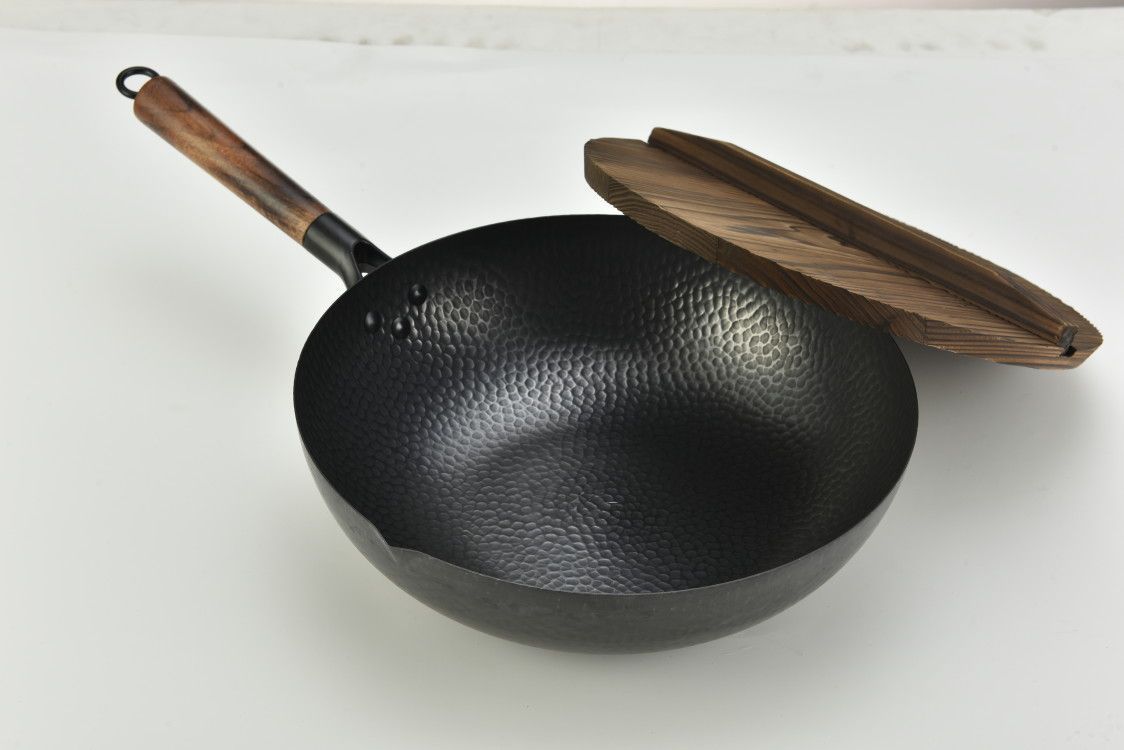 章丘手打铁锅炒锅无涂层铸铁锅不生锈生铁老式炒菜平底锅具礼品装