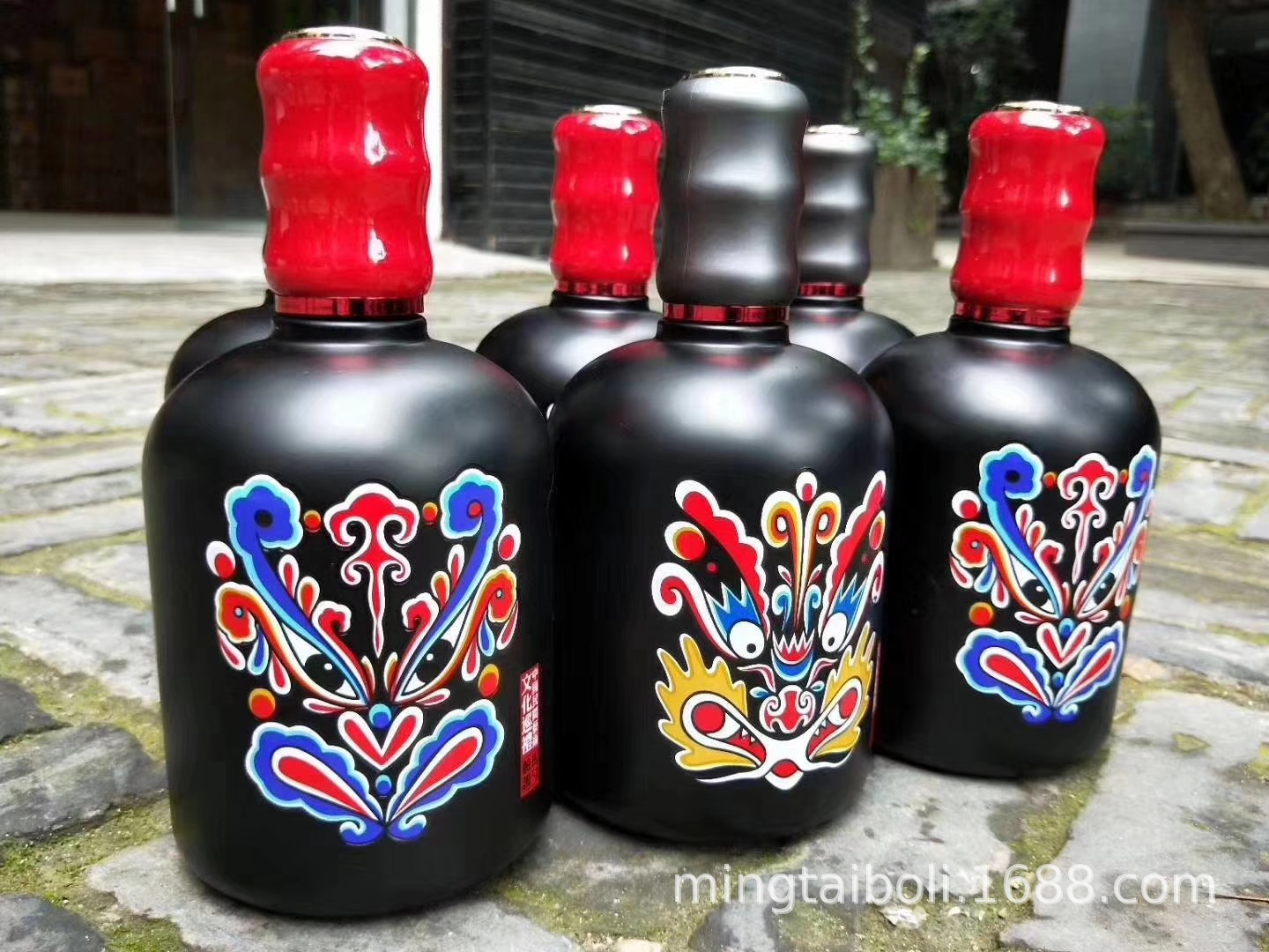 黑色喷涂玻璃酒瓶500ml白酒瓶来图定制烤花一斤装空酒瓶