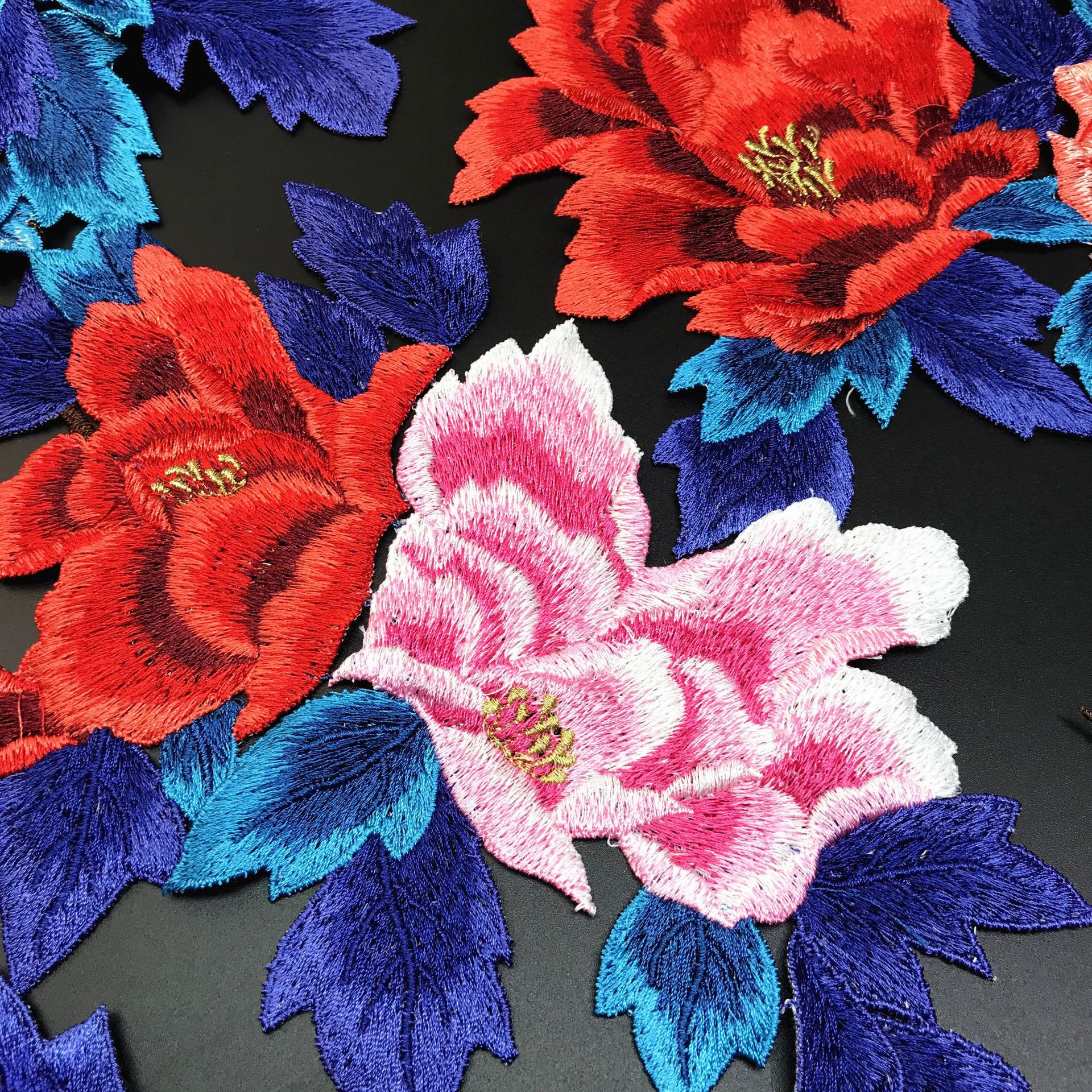 民族风旗袍服装辅料 牡丹花布贴电脑绣花跨境爆款水溶刺绣套装领