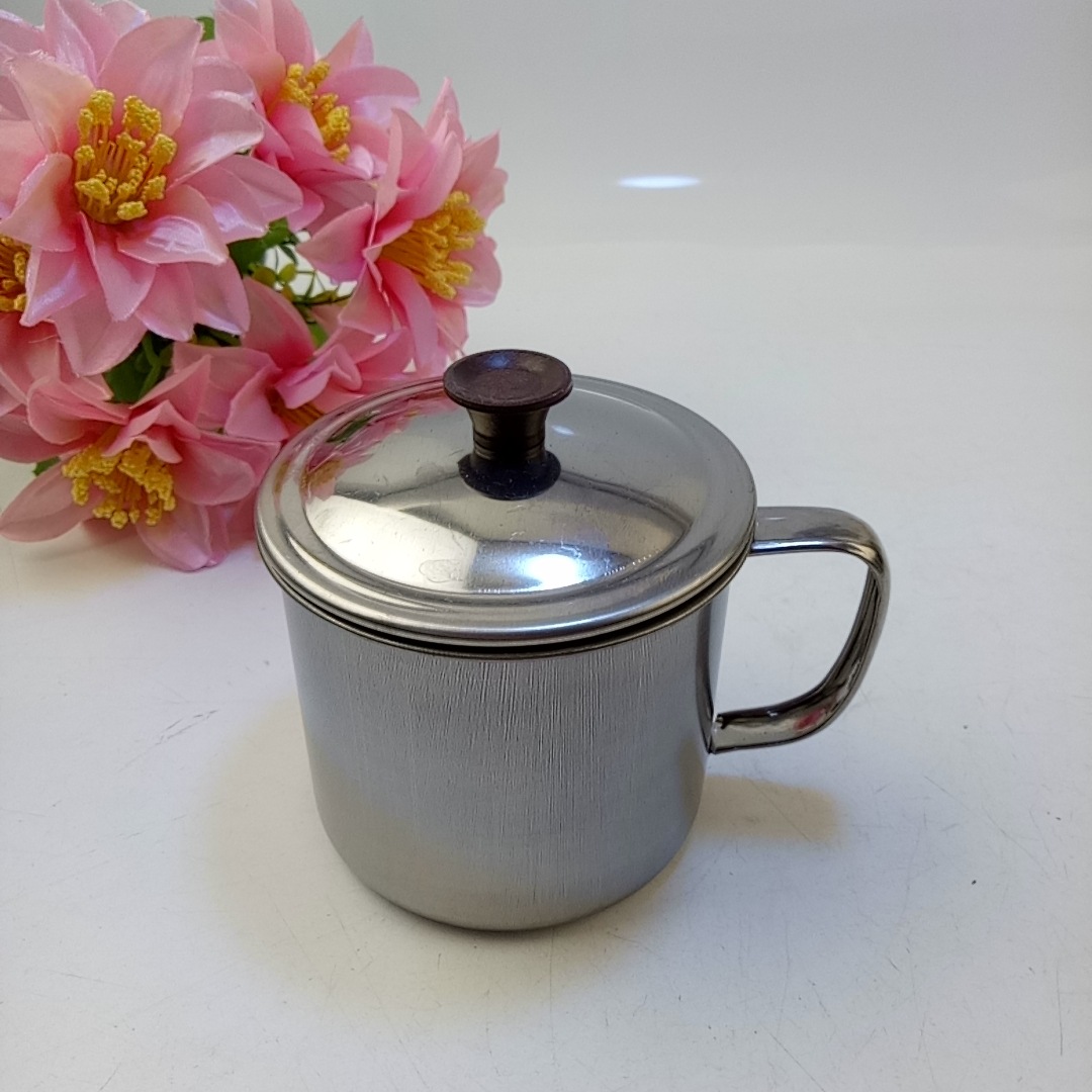 现货不锈铁水杯 带盖杯子 口杯带手柄 刷牙杯 二元 2元店货源