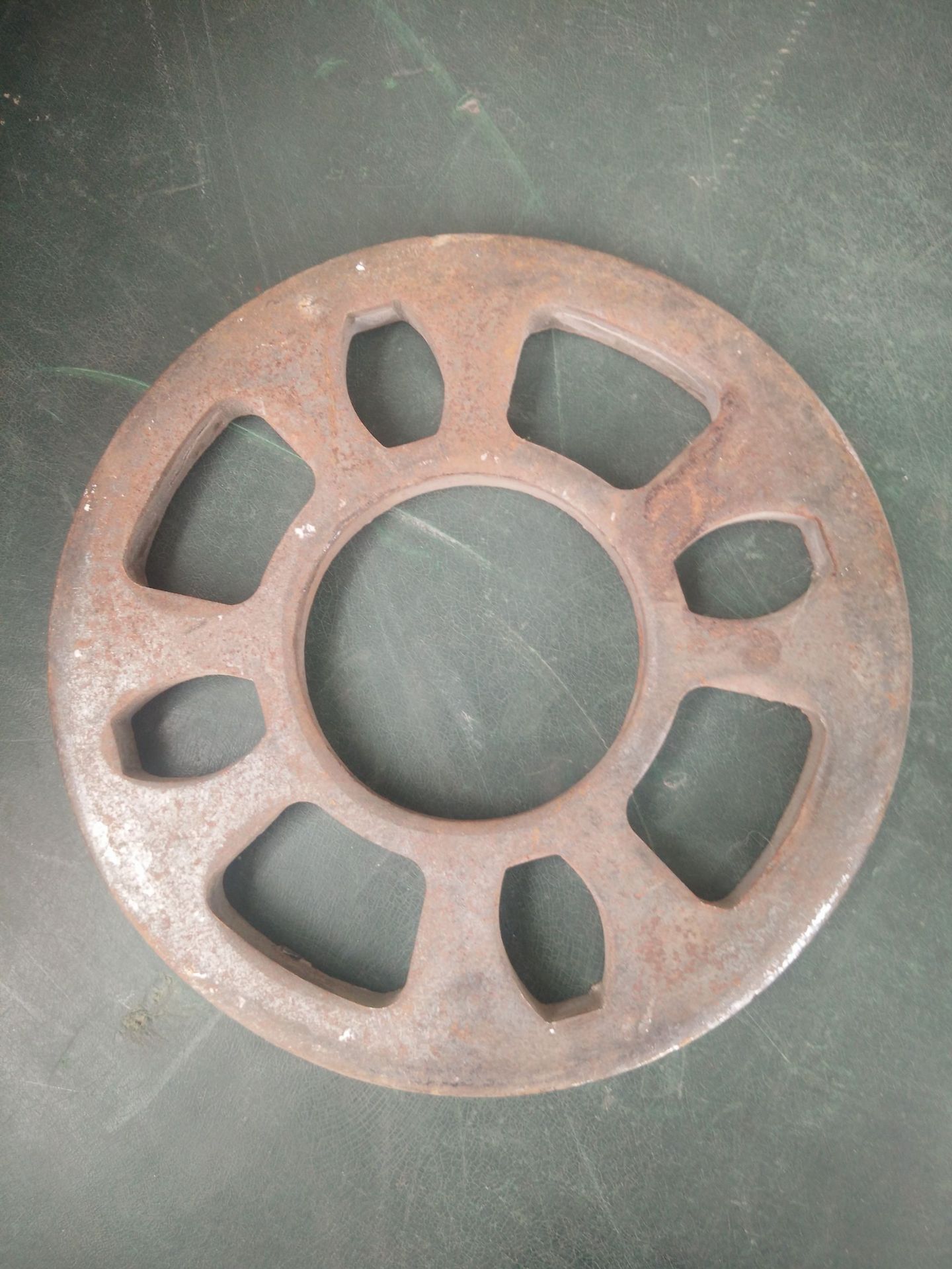 大量供应脚手架配件盘扣十字扣菊花盘