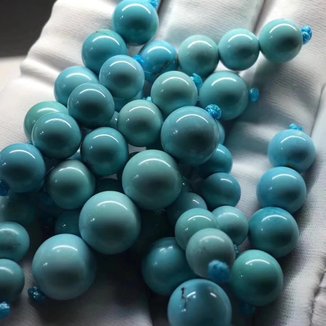 【如心珠宝绿松石100问之第十三问】绿松石上白点黑点能盘掉吗