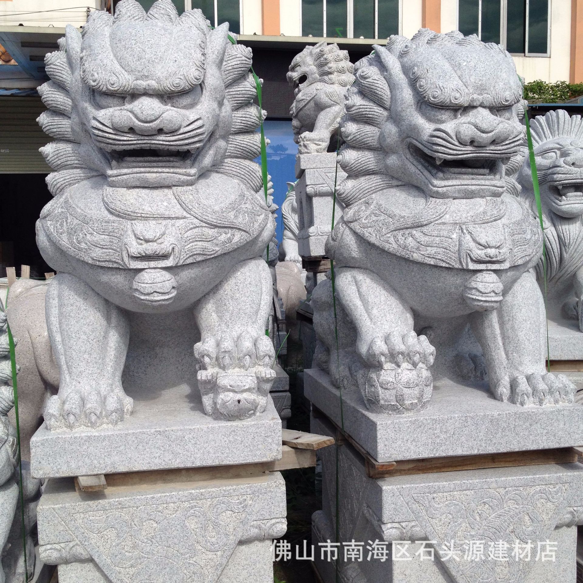 狮子摆件 看门石雕狮子 公母石狮子一对