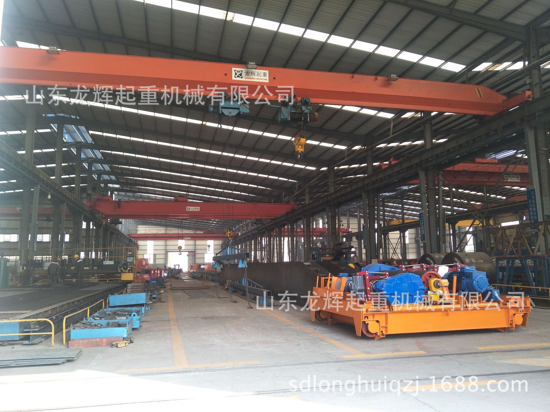 龙辉起重生产场景