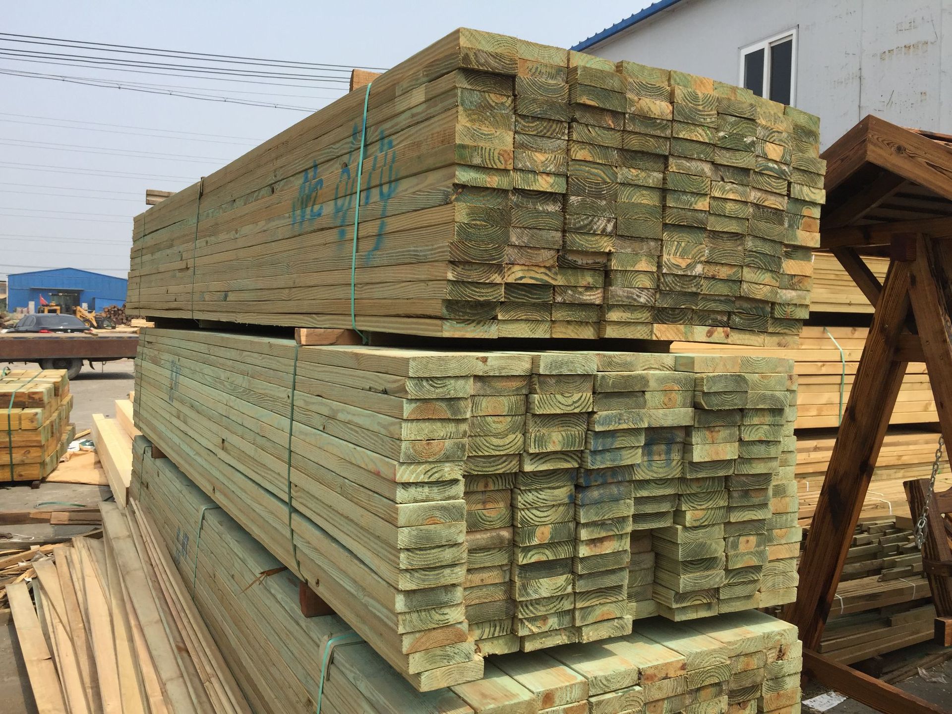 天津防腐木材加工厂定制花旗松户外景观木板材方木柱