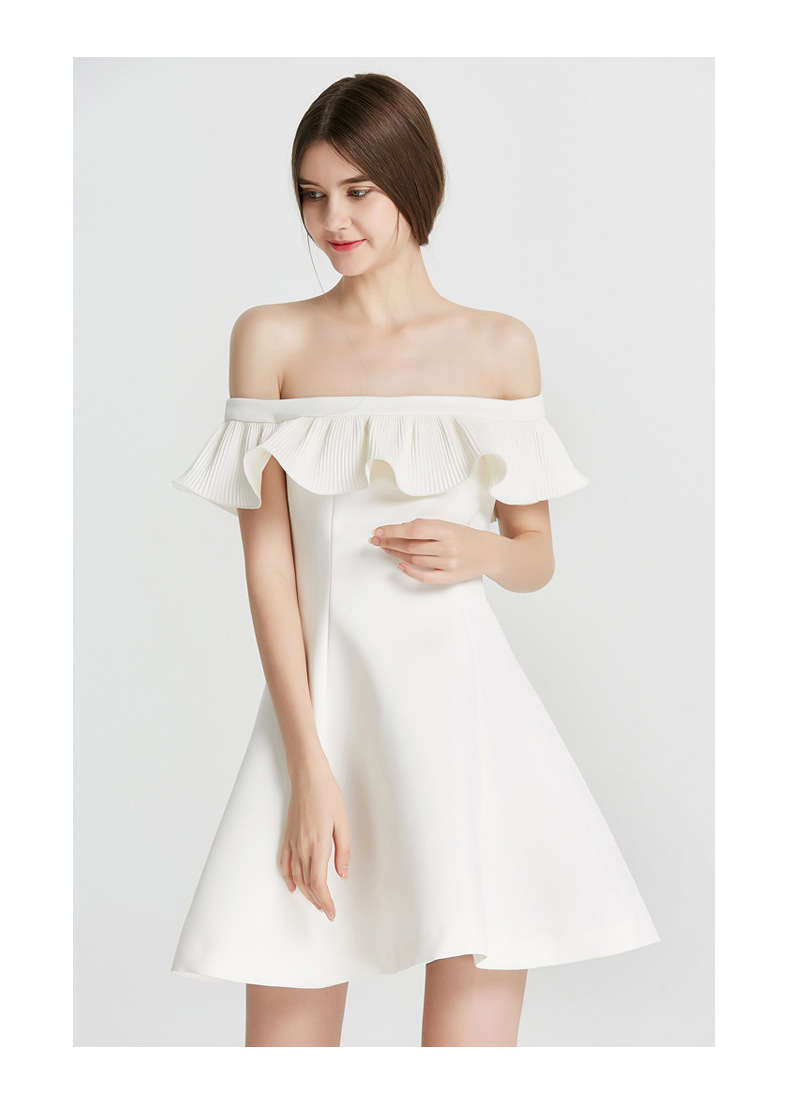 连衣裙女装新款白色欧美气质显瘦荷叶边一字领露肩性感高端裙