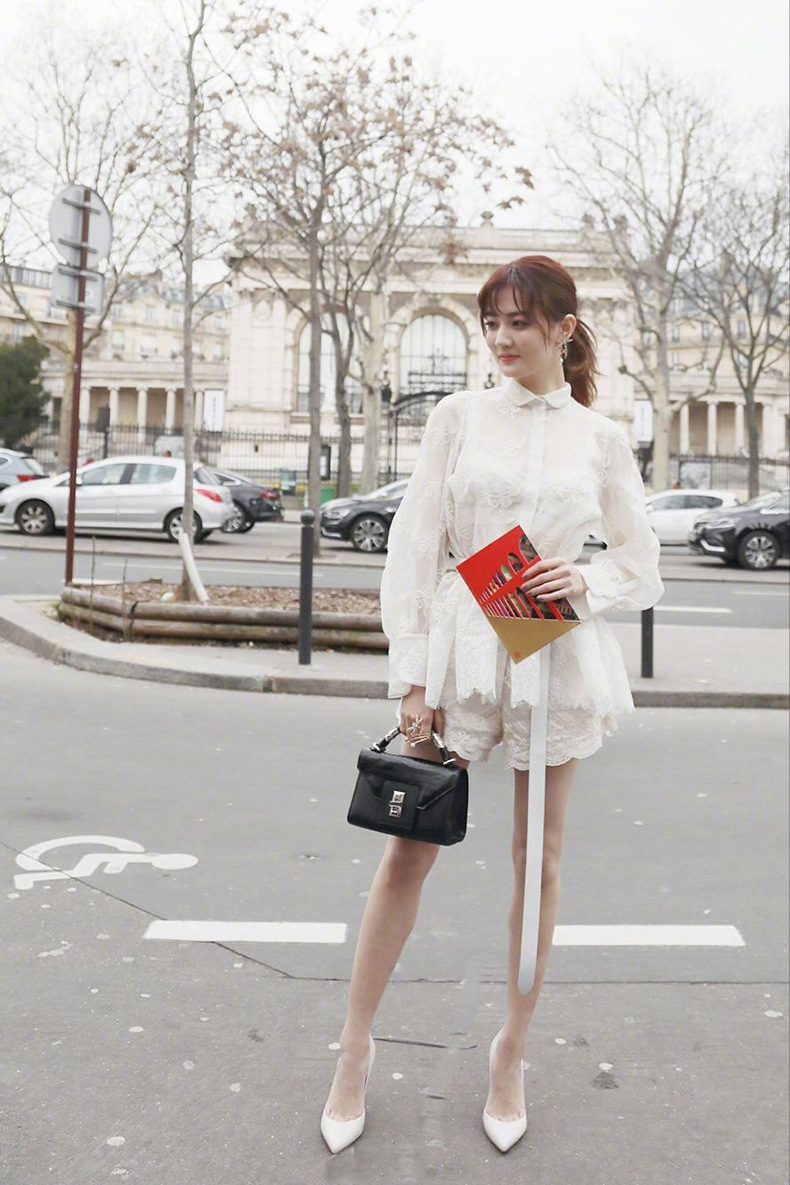 2018春夏装徐璐明星同款白色刺绣蕾丝透视衬衫上衣短裤套装潮女