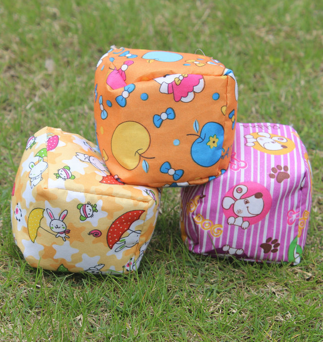 荞麦儿童沙包 幼儿园运动健身 印花卡通小沙包 公园砸娃娃沙包专