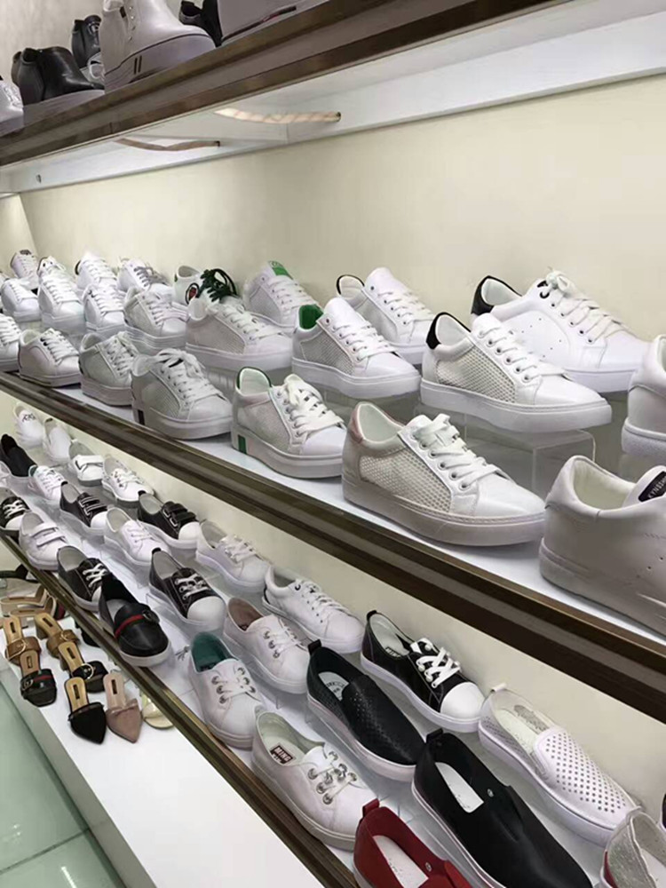 厂家热销 进口亚克力u型展示架 透明陈列鞋架化妆品饰品展架