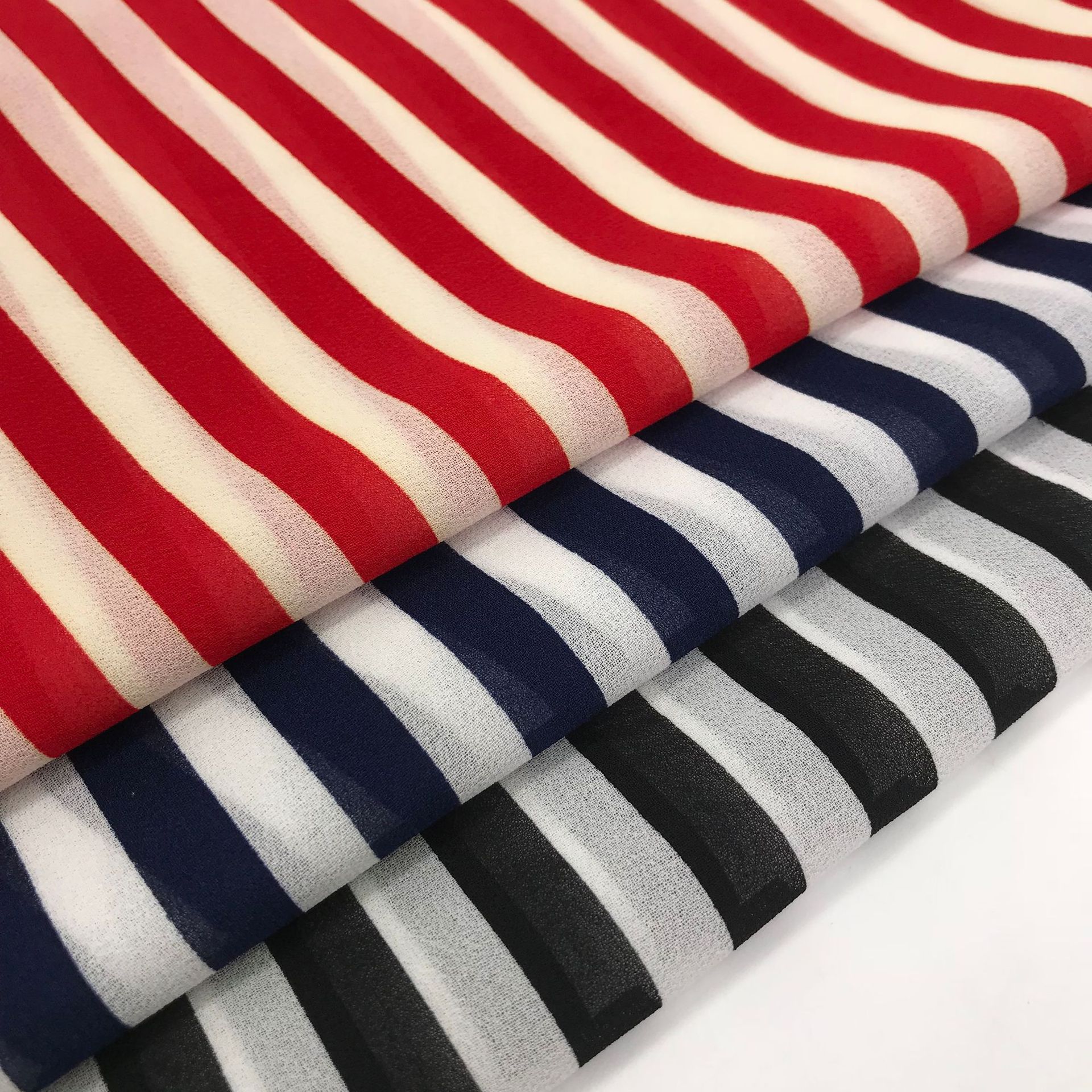 2021现货春夏梭织珍珠雪纺面料 1*1公分条纹印花布 女装吊带衫布