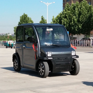 4座电动汽车