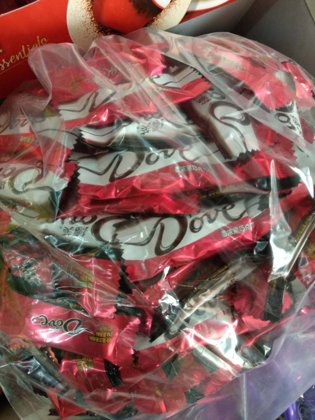 德芙巧克力一箱