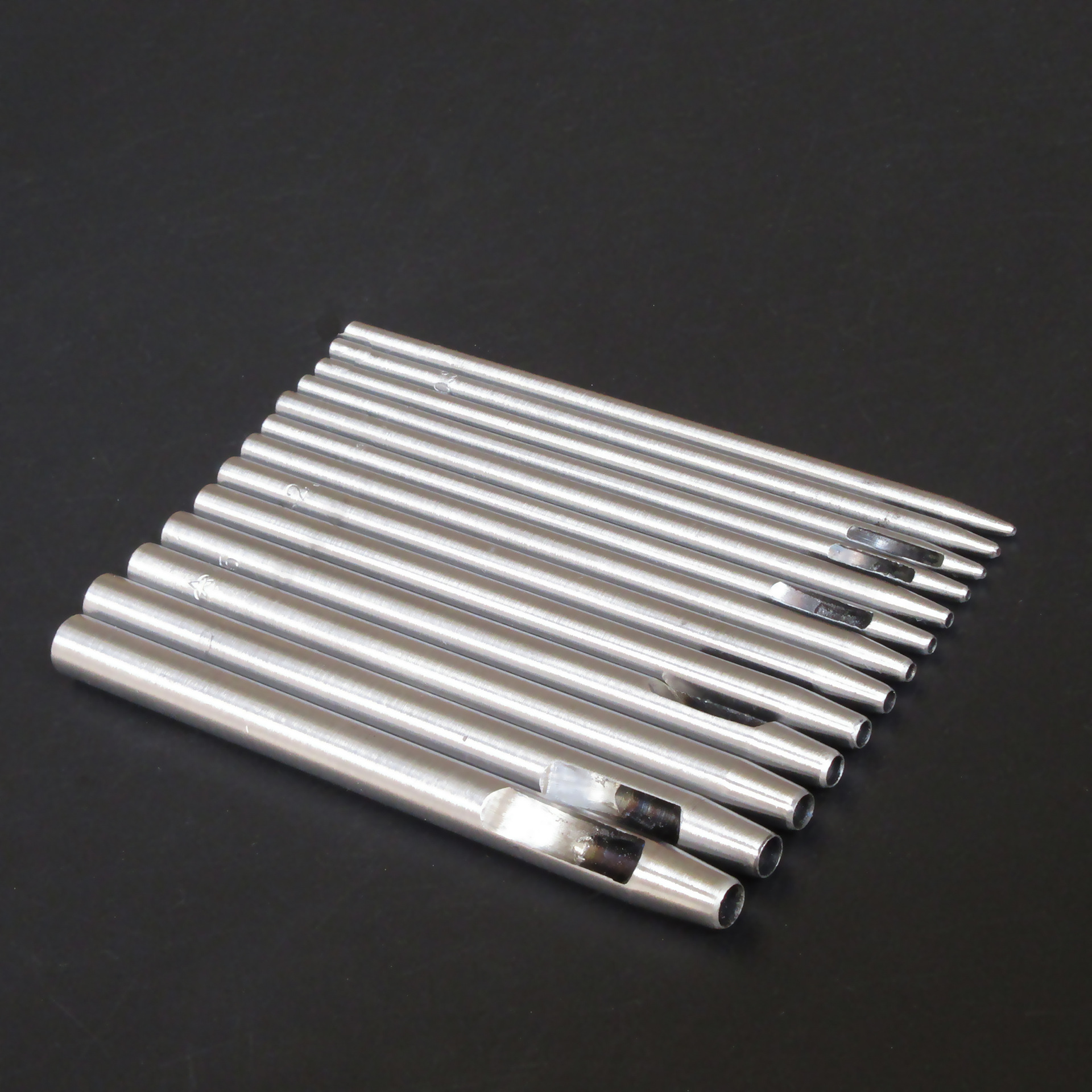 皮带冲 腰带冲 圆冲皮革打孔器皮革制品打孔冲子皮革工具厂家直供