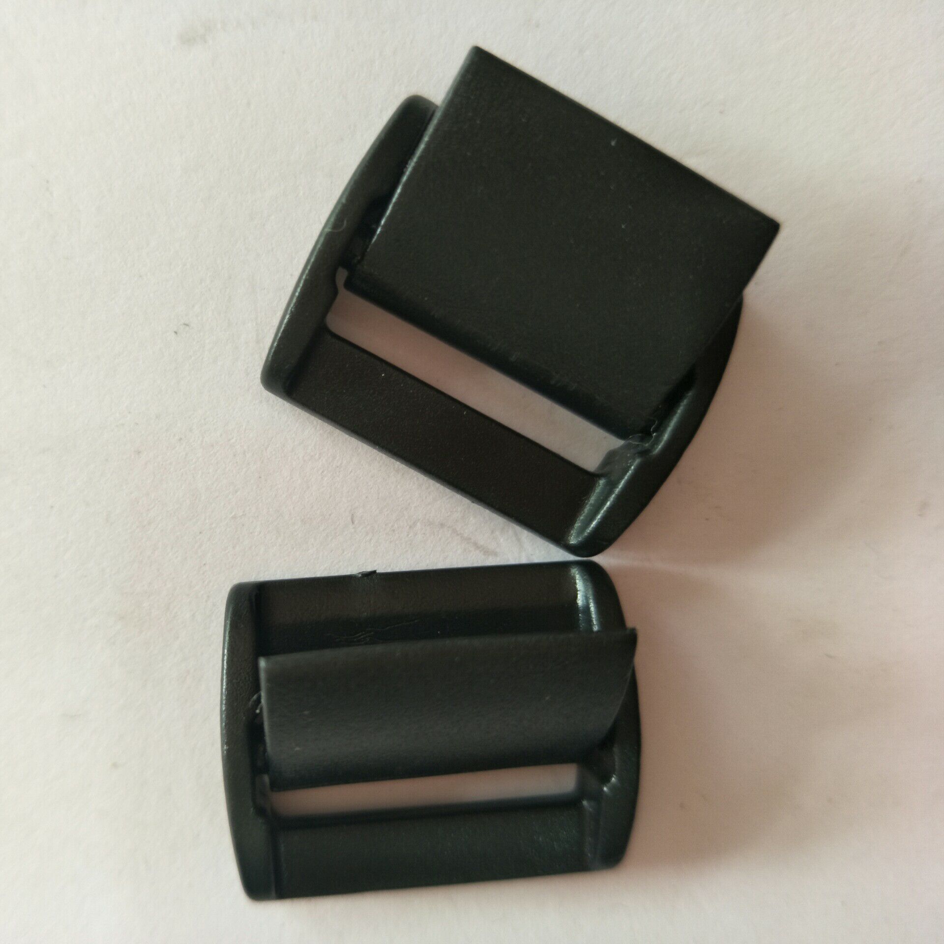 热销供应 塑料压扣织带压扣 环保压扣腰带调节扣黑色皮带扣箱包扣