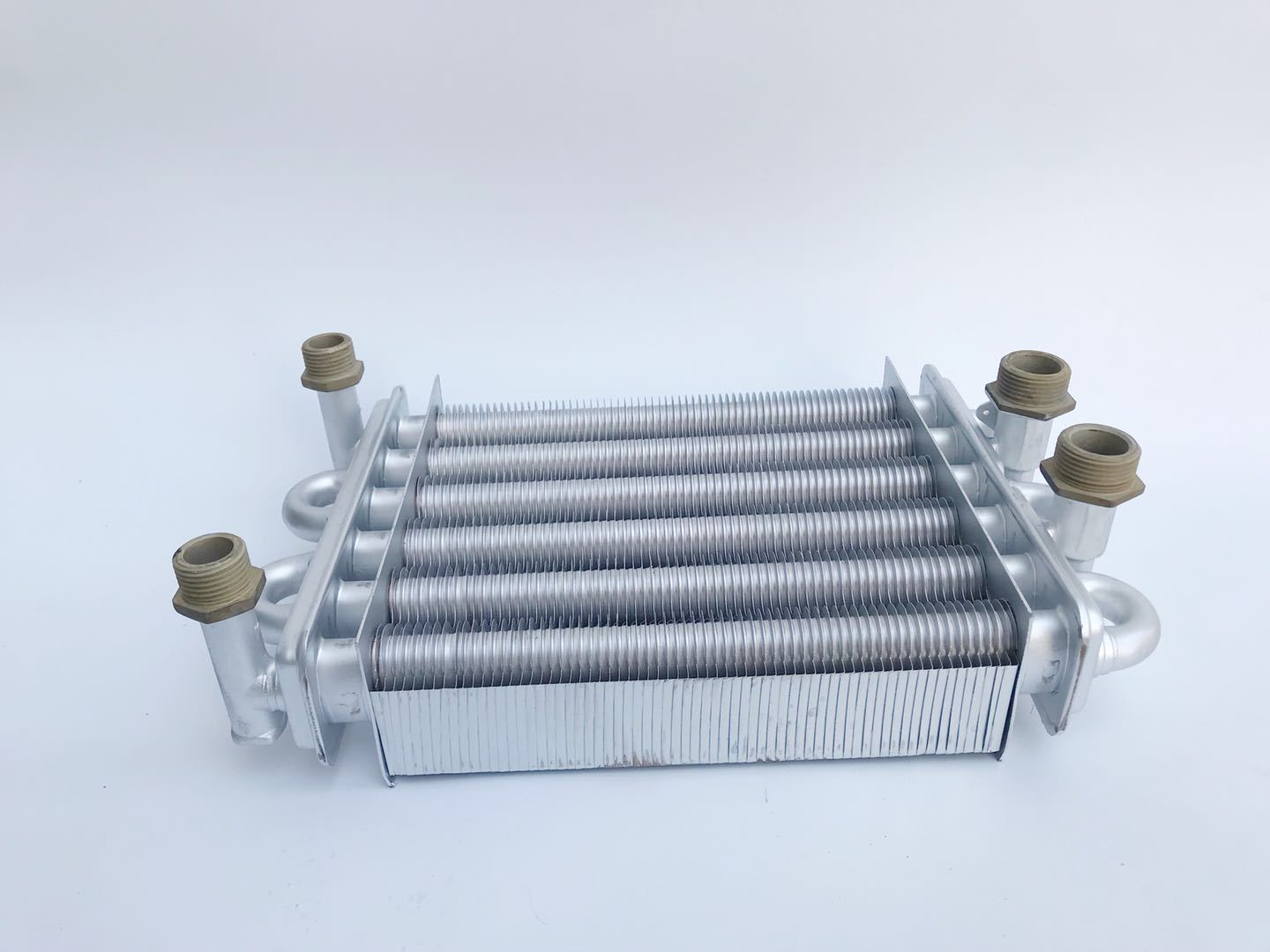 壁挂炉专用配件换热器燃气采暖炉配件热交换器