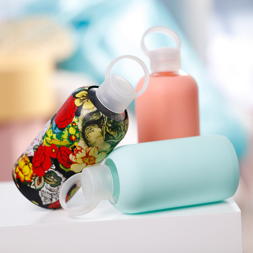 创意果冻硅胶套玻璃杯 密封高硼硅玻璃水杯 带印花图案硅胶套