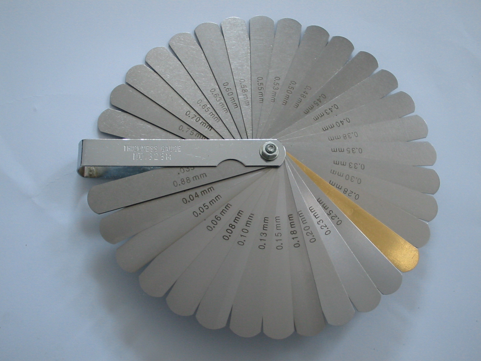 89a32黄铜片塞尺0.04-0.88毫米间隙规尺寸.0015-.035铜片32片塞尺