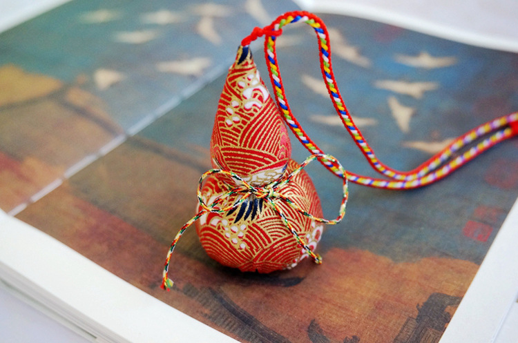 纯手工金云瑞鹤流苏款香囊平安葫芦香包挂件古方草药安神祈福香包