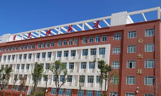 楼宇命名有内涵|云南曲靖衡水实验中学校园文化一瞥