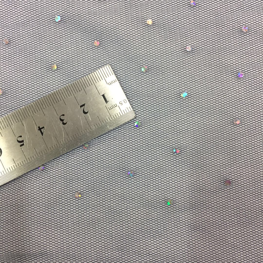 外单主打 网眼布六角网冲0.3厘米小片 距离4x2.5厘米 纱裙面料