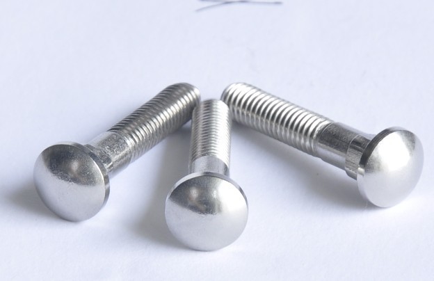 厂家直销 半圆头螺丝