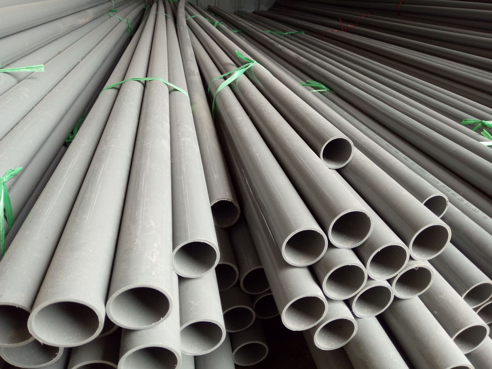 外径40内径一寸灰色pvc-u给水管 厚3.0mm