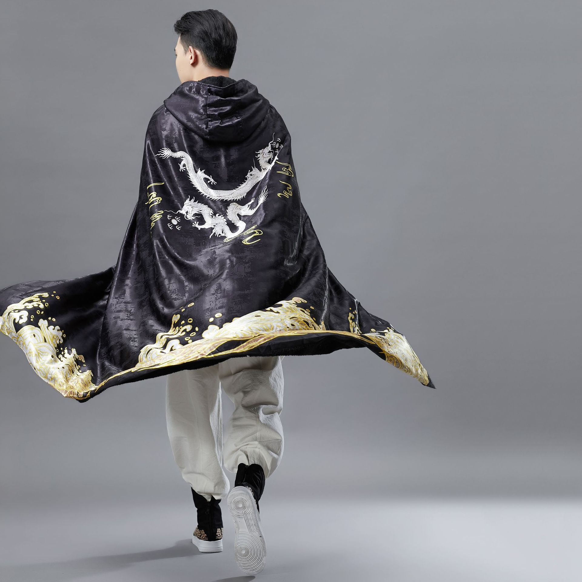 复古布衣秋季新款 金龙带帽披风 斗篷男风印花带帽长款风衣