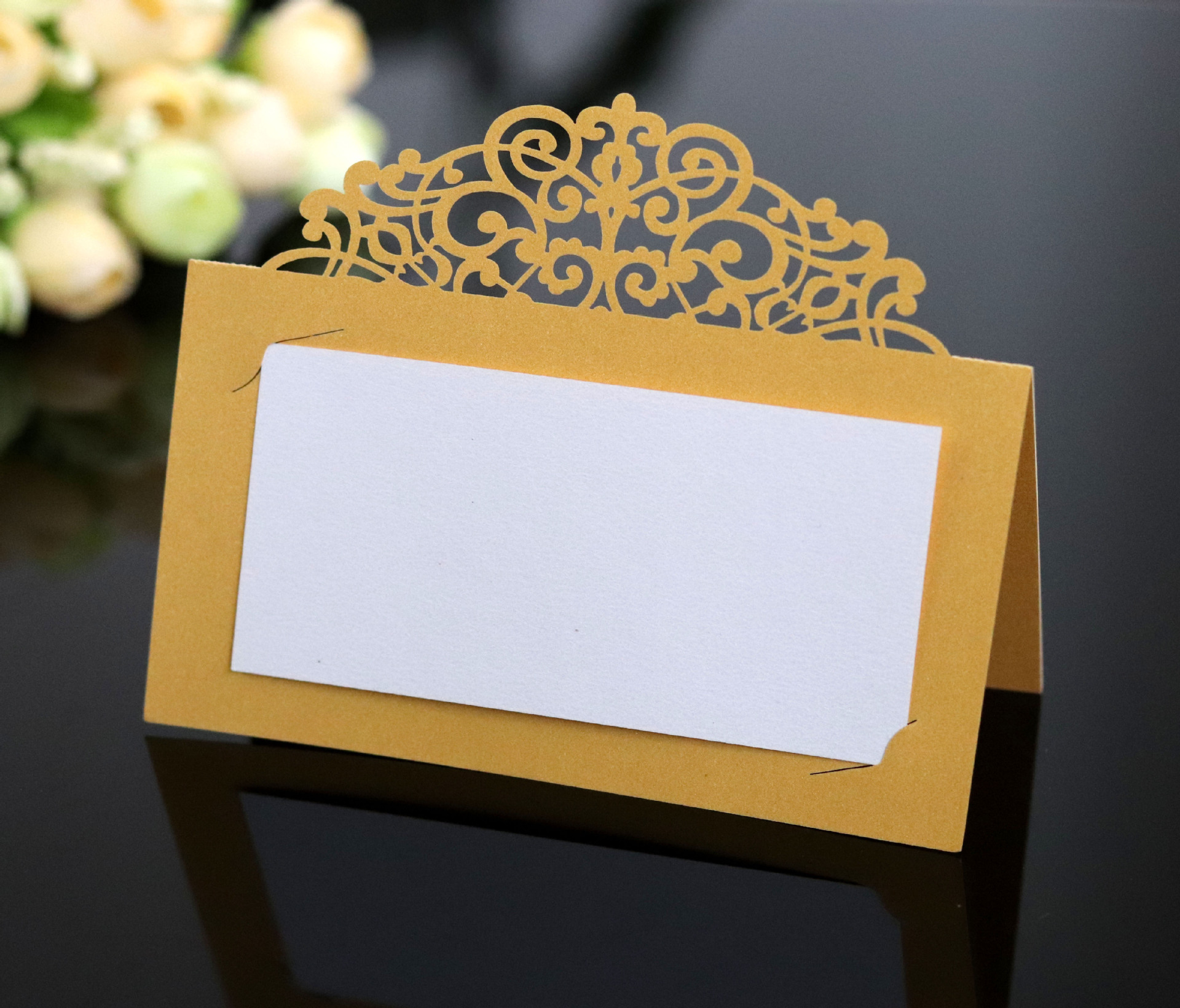 酒店会议席位卡 蕾丝花边卡片 镂空签到台 节日庆典姓名座位卡