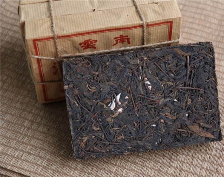 云南普洱茶 鸿泰昌老茶砖 2003年陈年干仓 老生砖普洱