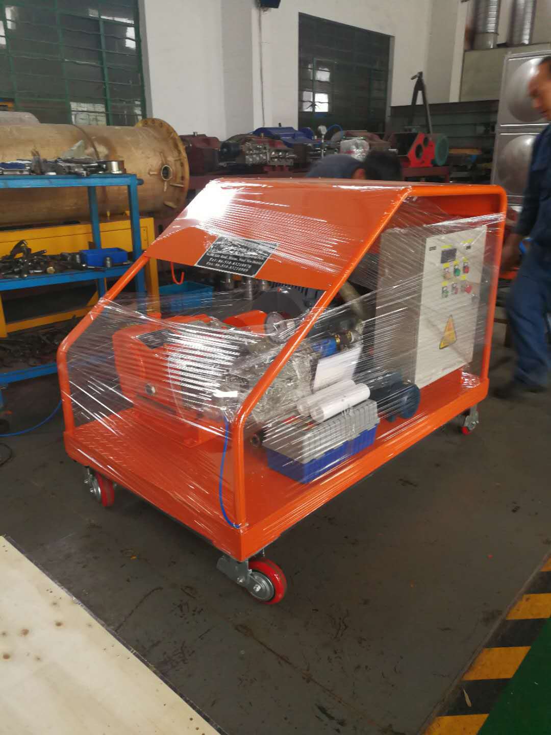1500bar超高压清洗机 高压水除漆,除锈清洗机