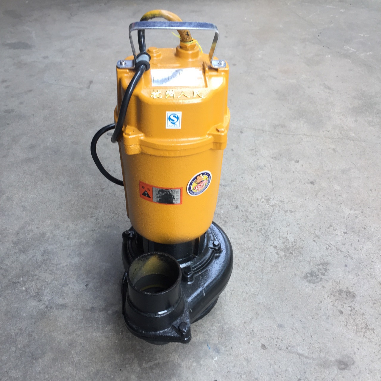 包邮 人民水泵3寸铁壳大流量高扬程潜水泵 220v380v小型潜水电泵