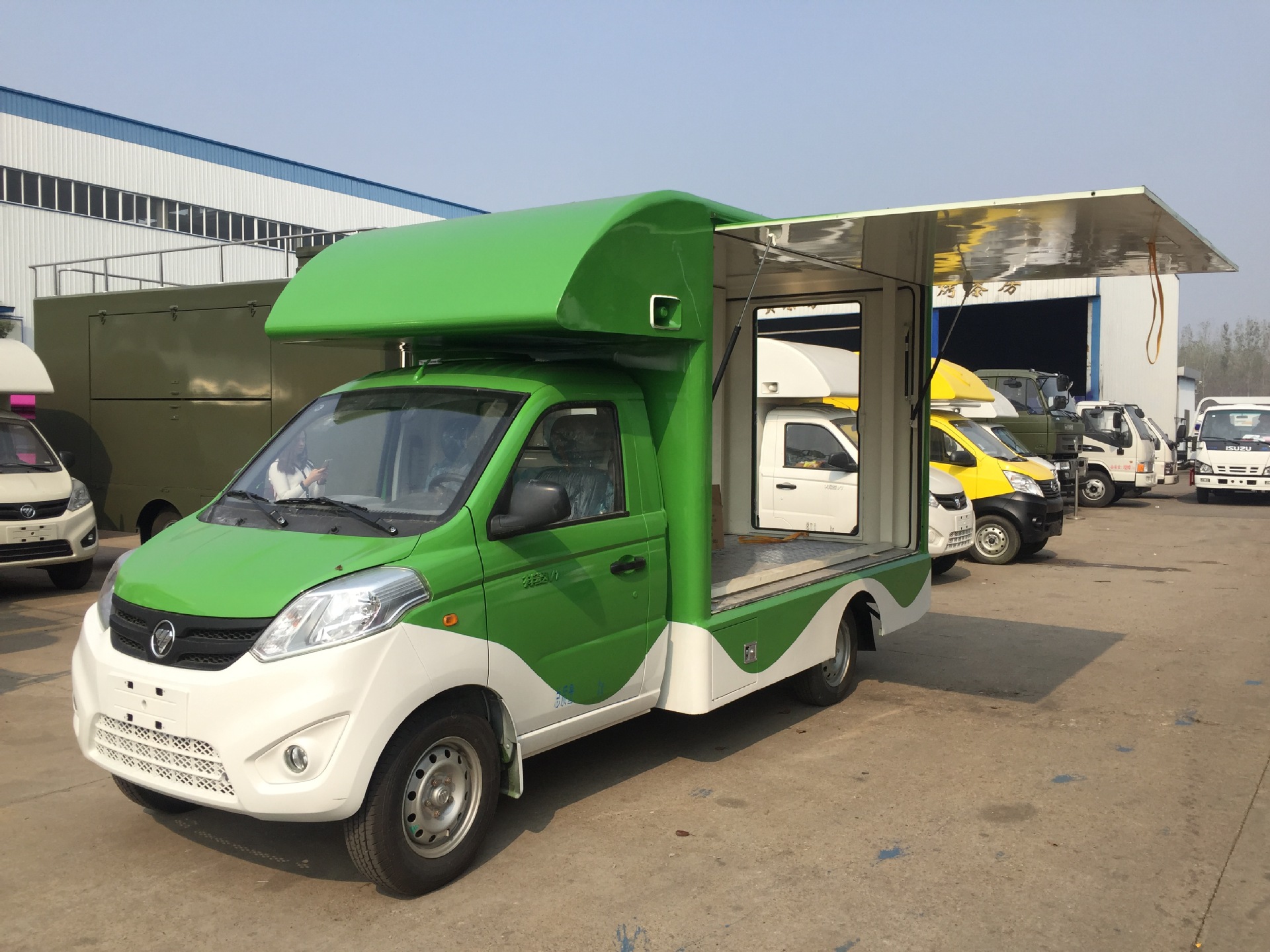 0成交0辆多功能流动售货车麻辣烫关东煮早餐售卖车福田伽途移动小吃车