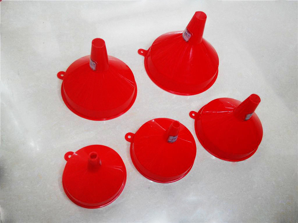 各种尺寸红色圆形漏斗加汽柴油漏斗酒水饮料漏斗灌装工具rs-6871