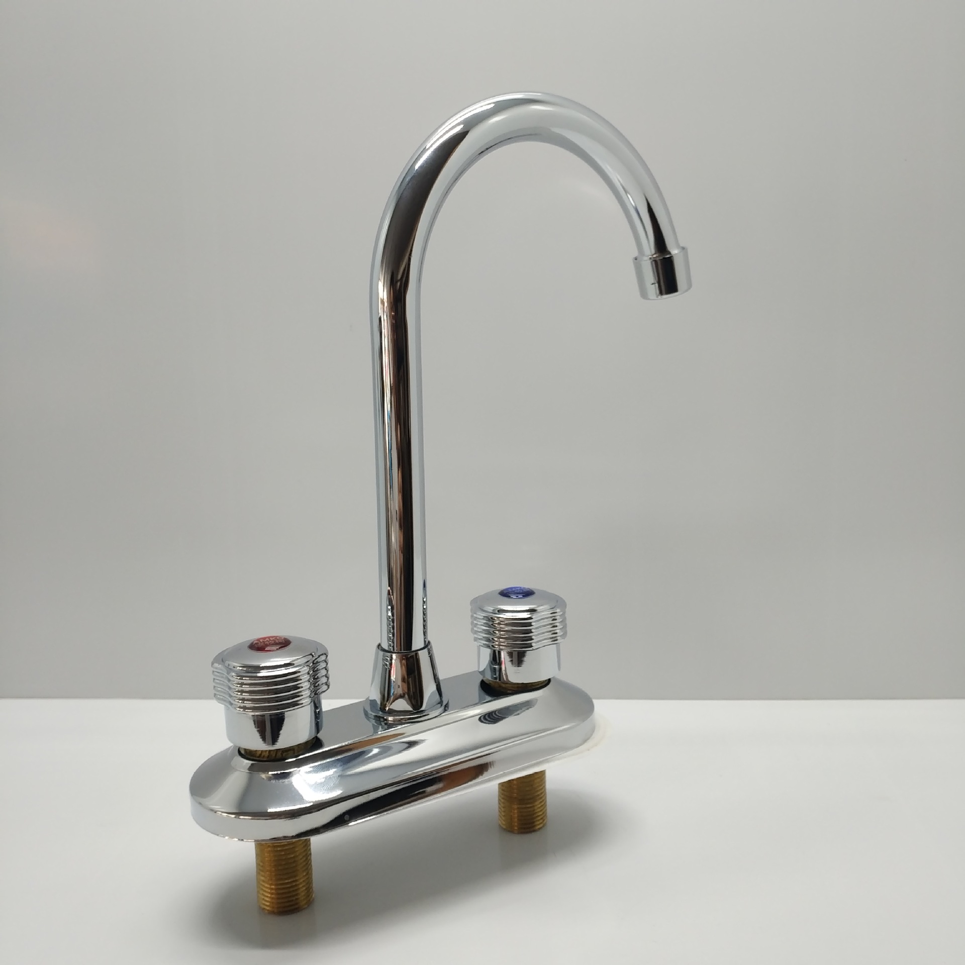 盖板双开面盆龙头 二联双开面盆水龙头 冷热水面盆水龙头