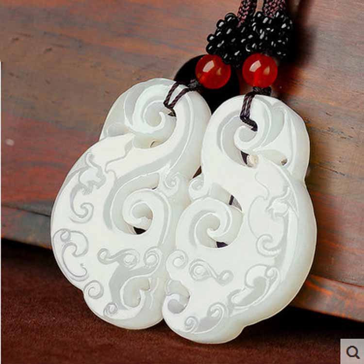 和田白玉龙凤牌