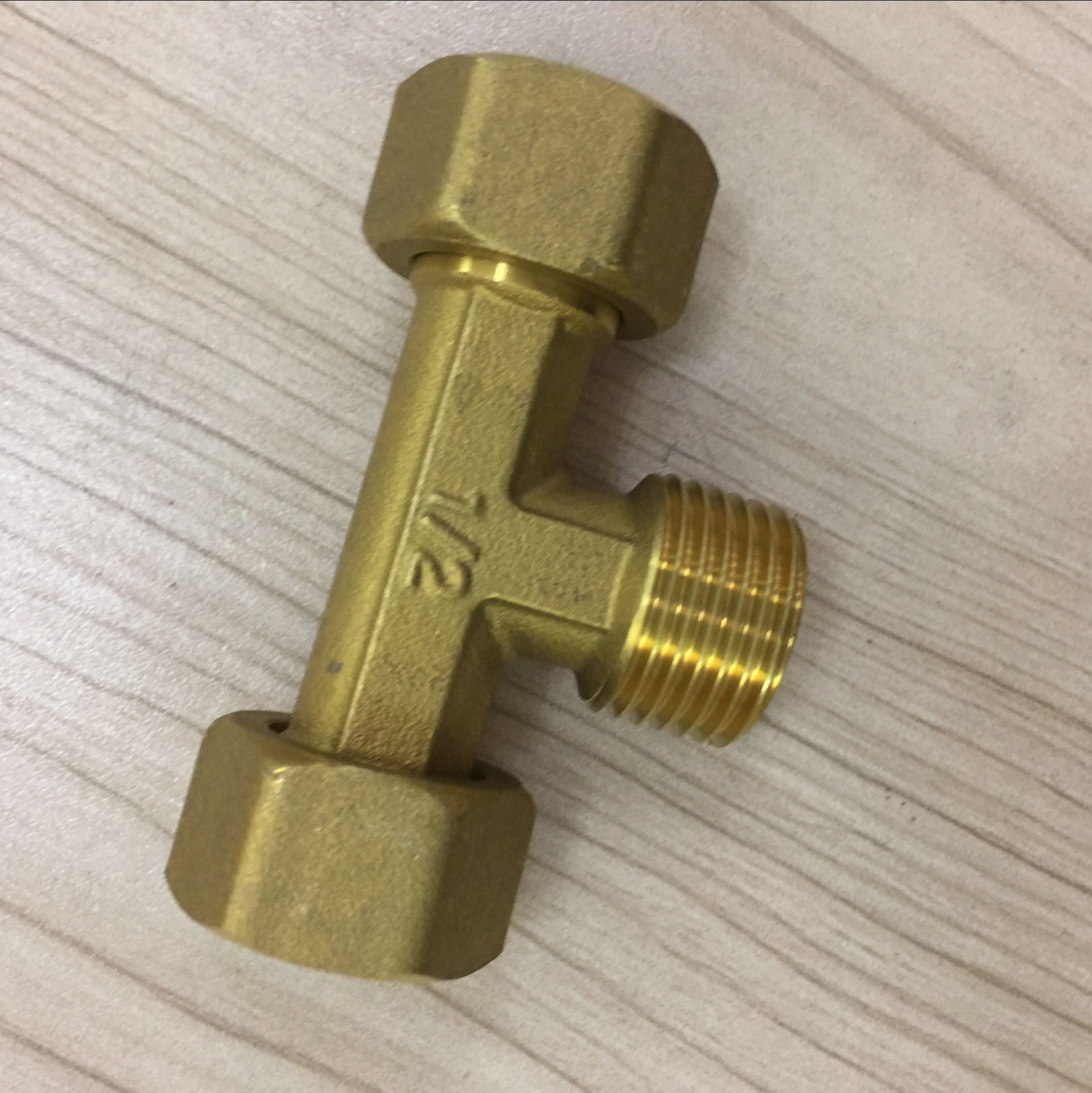 全铜活动内外三通卡压式583铜质