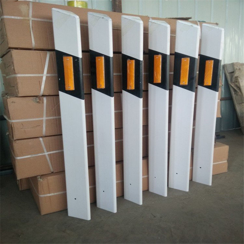 鸿盛 玻璃钢警示柱 高速公路轮廓标桩 百米标桩 柱式三角轮廓标