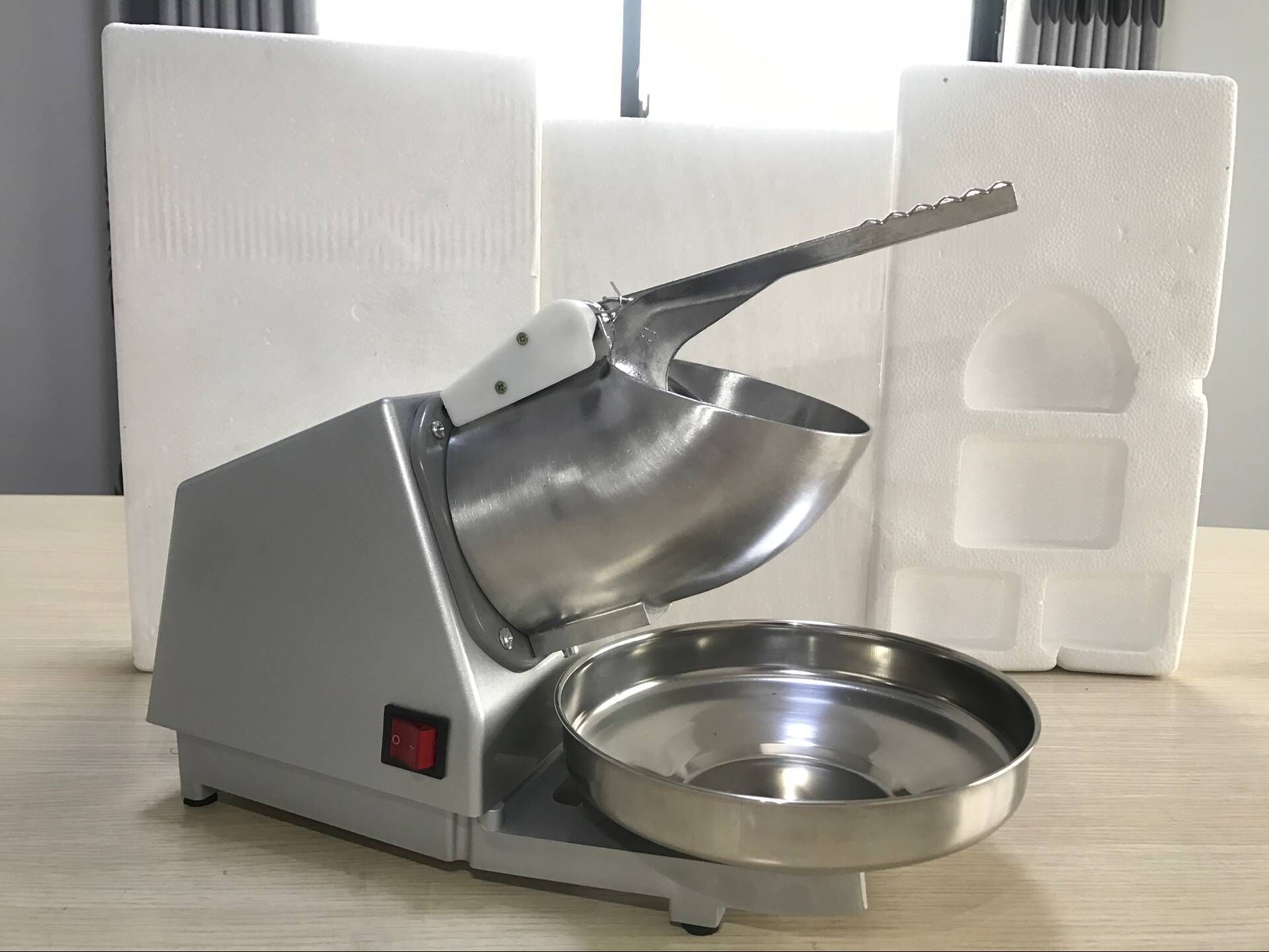 厂家批发碎冰机沙冰机雪花机沙冰制作机奶茶店家用ice breaker