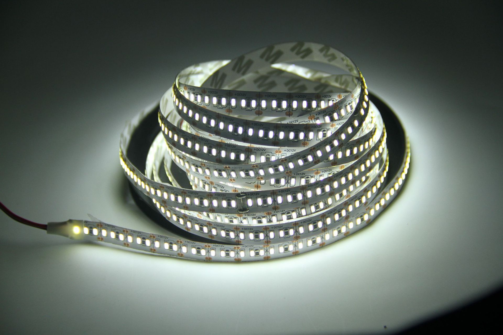 led灯带60珠吊顶灯条2835rgb贴片12v柔性软灯条120珠220v超亮高显