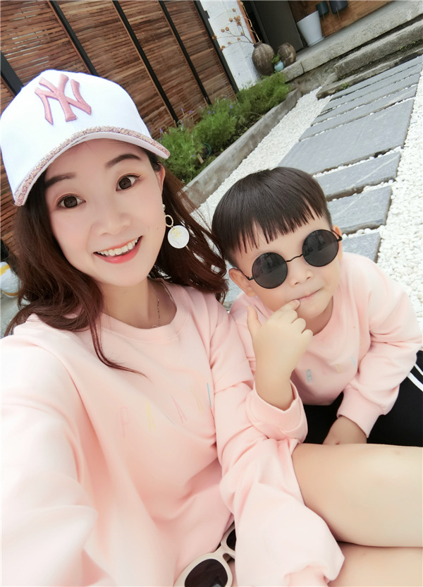 2018秋装 刺绣字母亲子装一家三口婴幼儿男女童装全家装长袖卫衣