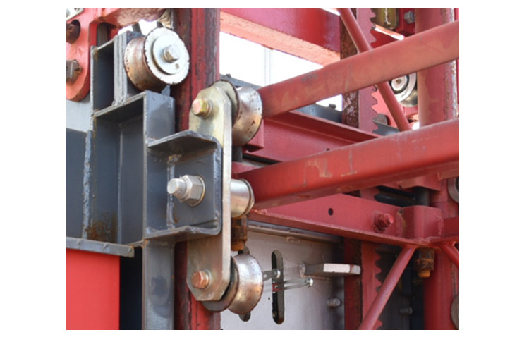 诚招施工电梯外丝导轨滚动滑轮