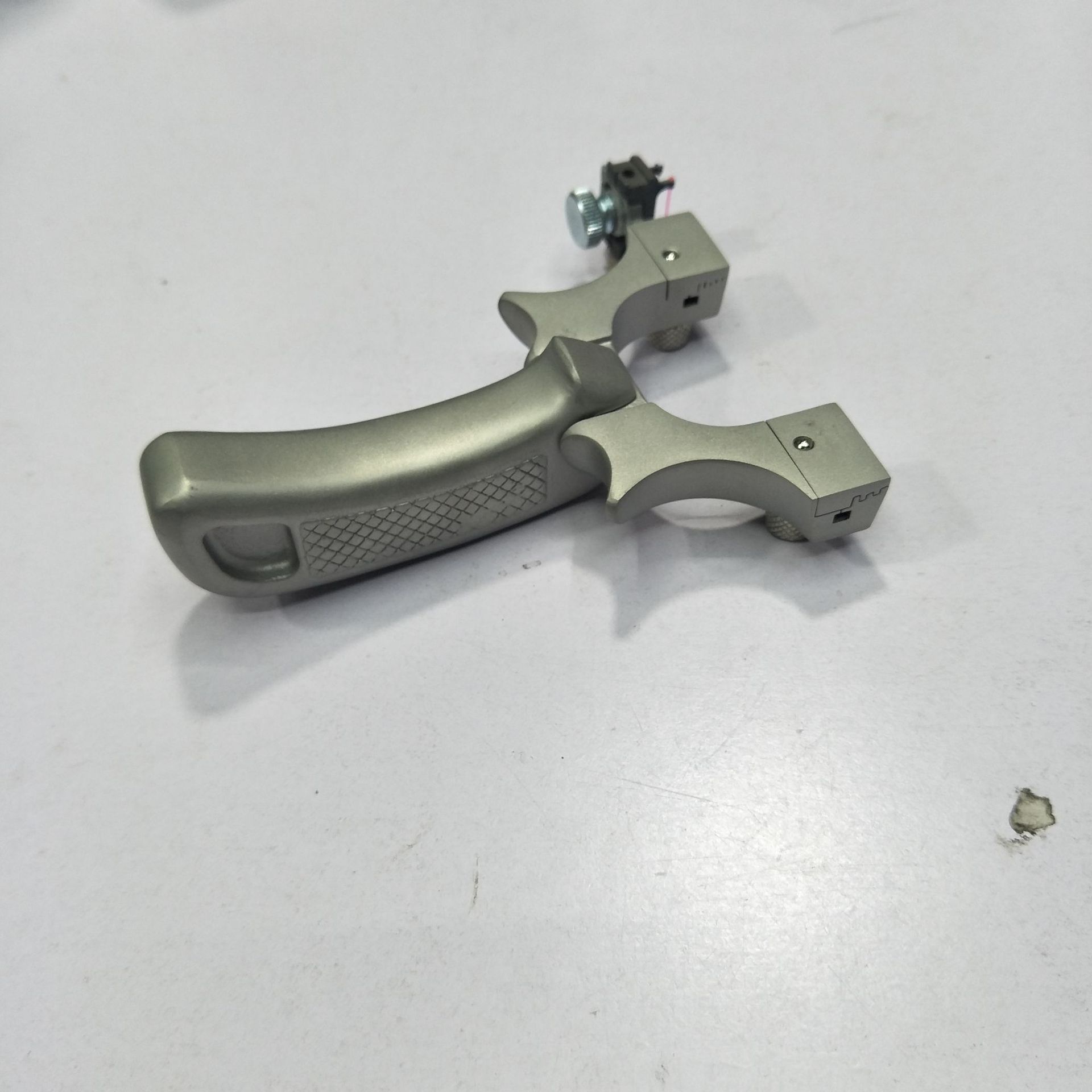 惊魂440c钛钢不锈钢按压弹簧扁皮弹弓夹片光纤精准户外厂家生产