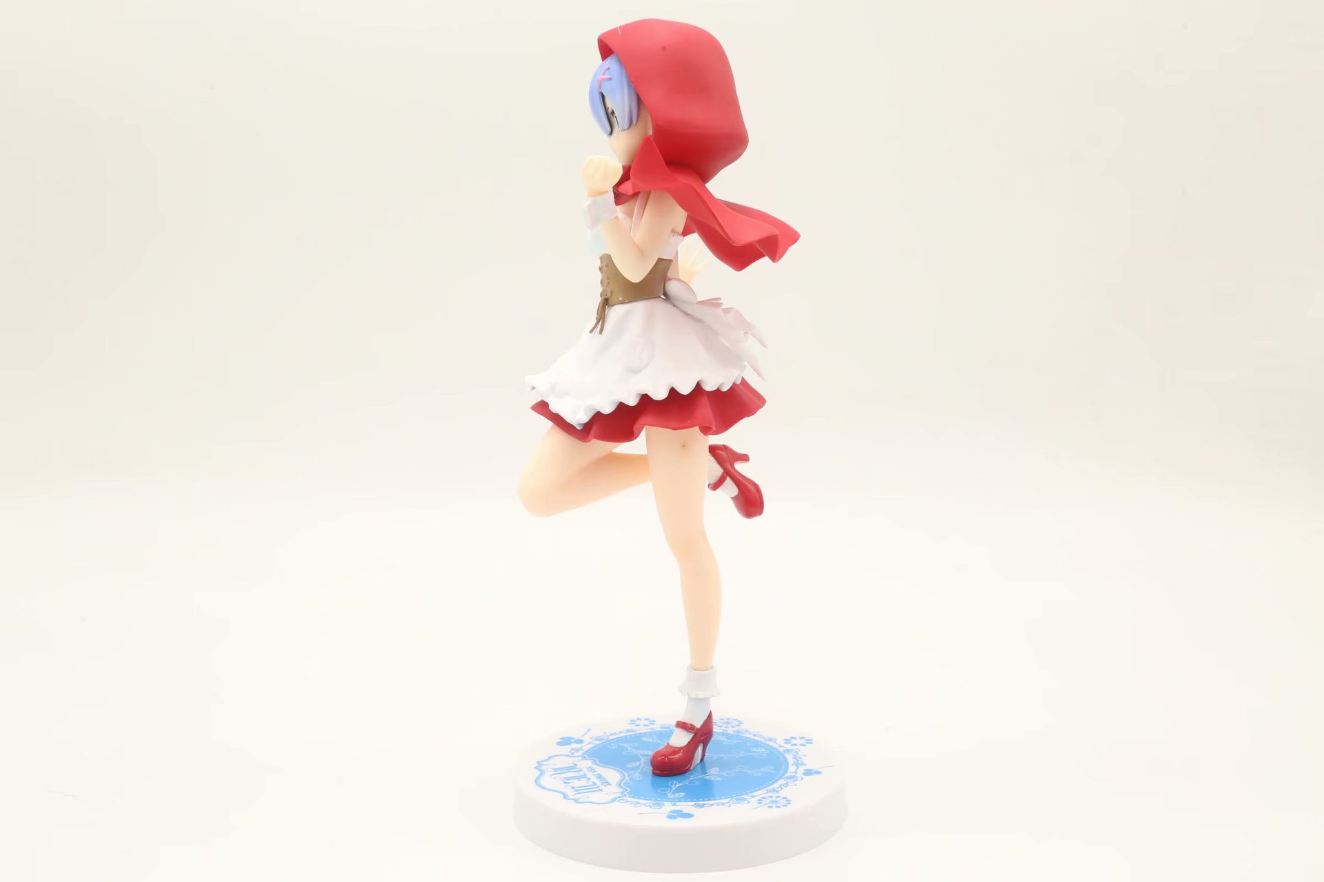 芸祥社 从零开始异世界生活 小红帽蕾姆 雷姆 拉姆 动漫手办 719