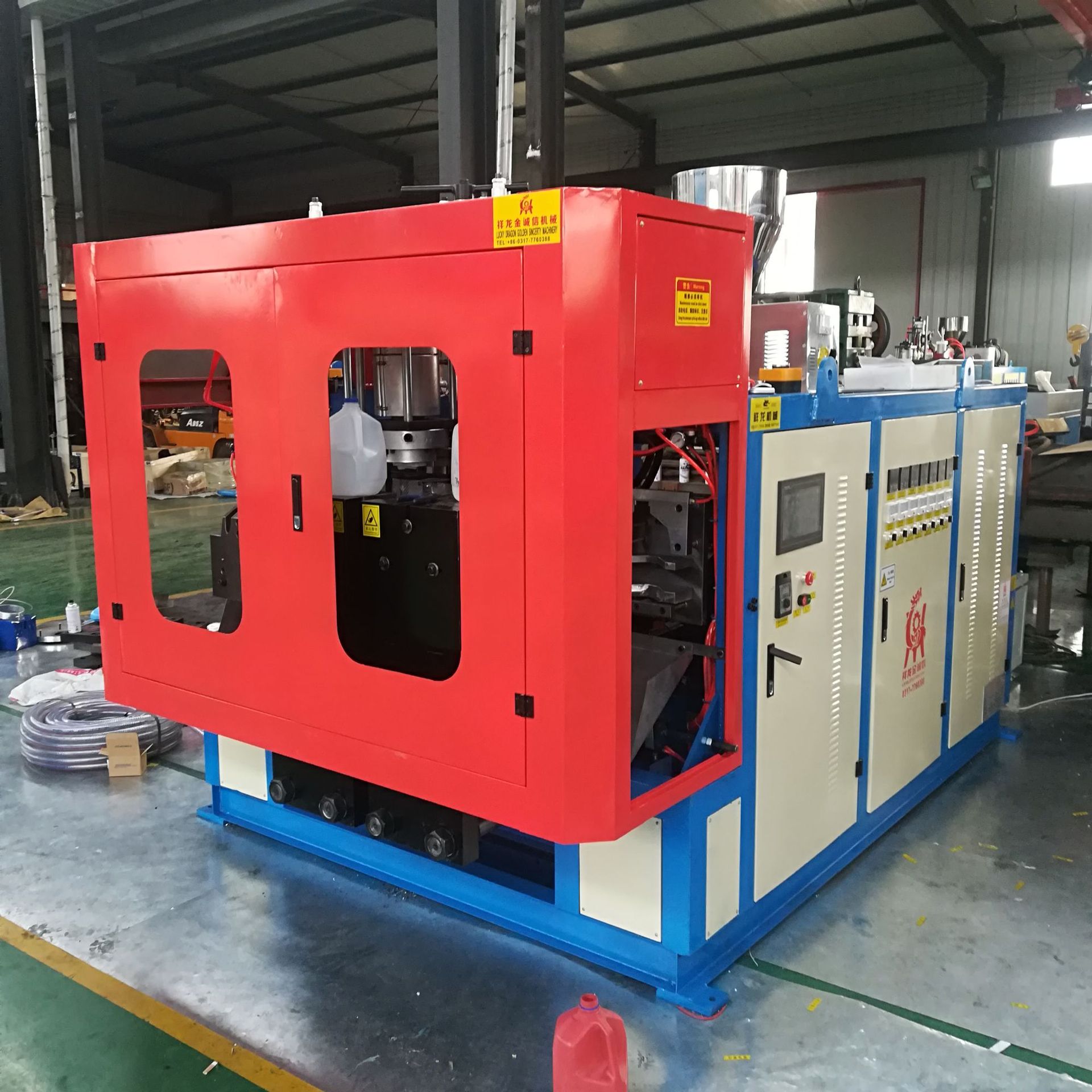 全自动吹瓶机一出三一出二型 农药瓶果奶瓶塑料吹塑机