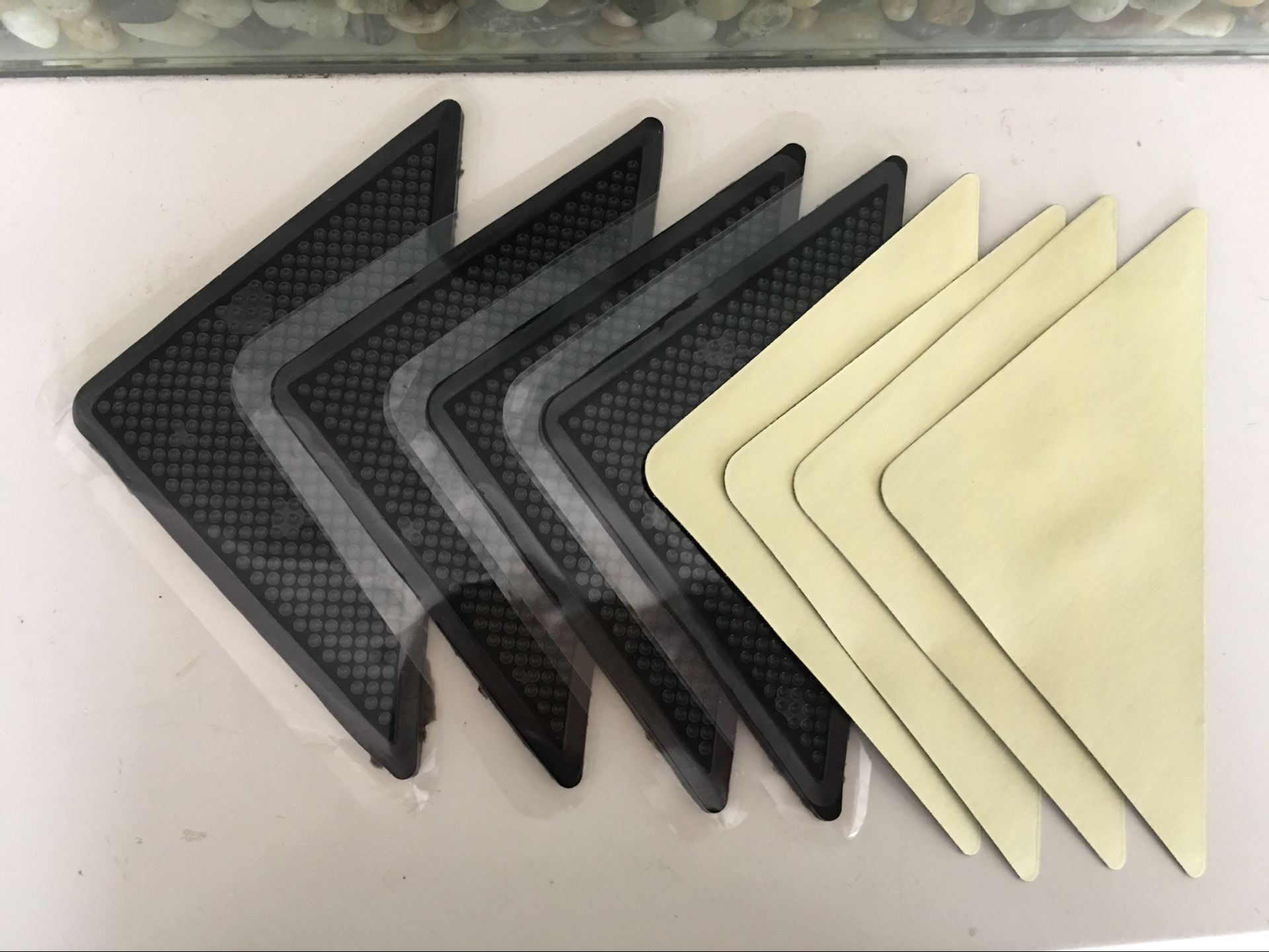 亚马逊地毯防滑贴三角地毯固定贴地毯地垫pu防滑固定贴