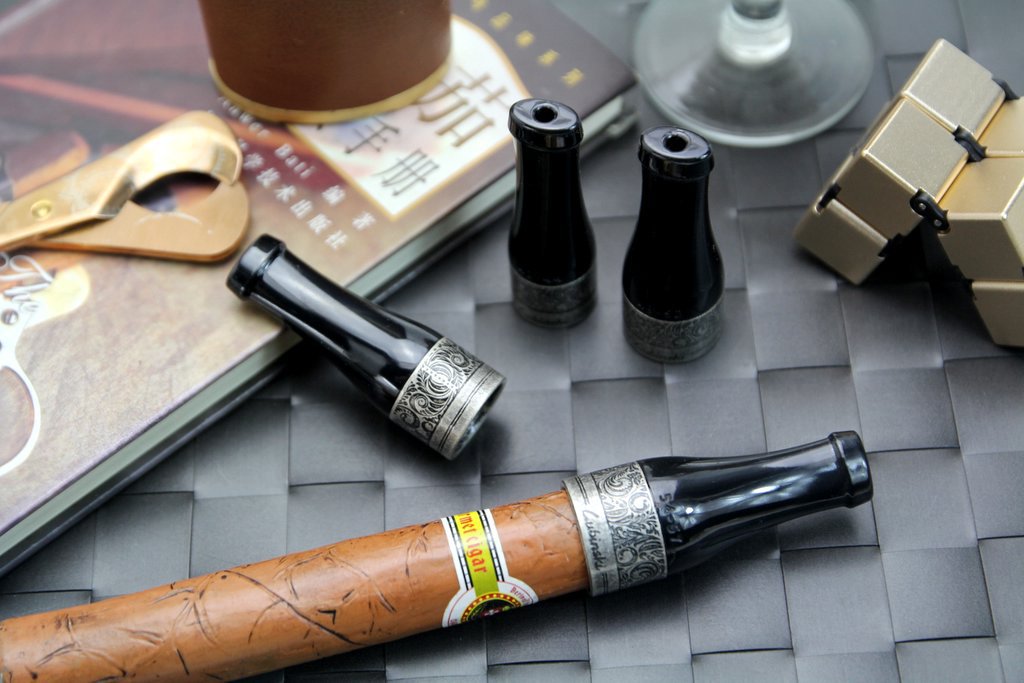 鲁宾斯基新款lubinski雪茄烟嘴雕花黑镍树脂礼盒烟嘴一件代发直销